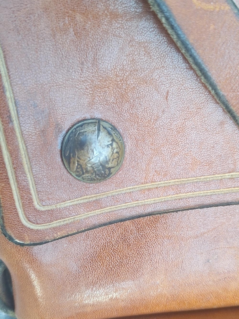 LEATHER ARTISTIAN Vintage Two-Compartment Tan Leather. Crossbody Bag - Picture 10 of 16